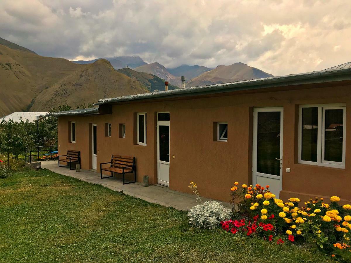 فندق Piligrim Kazbegi المظهر الخارجي الصورة